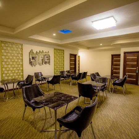 Hotel Huddle Nuwara Eliya Esterno foto